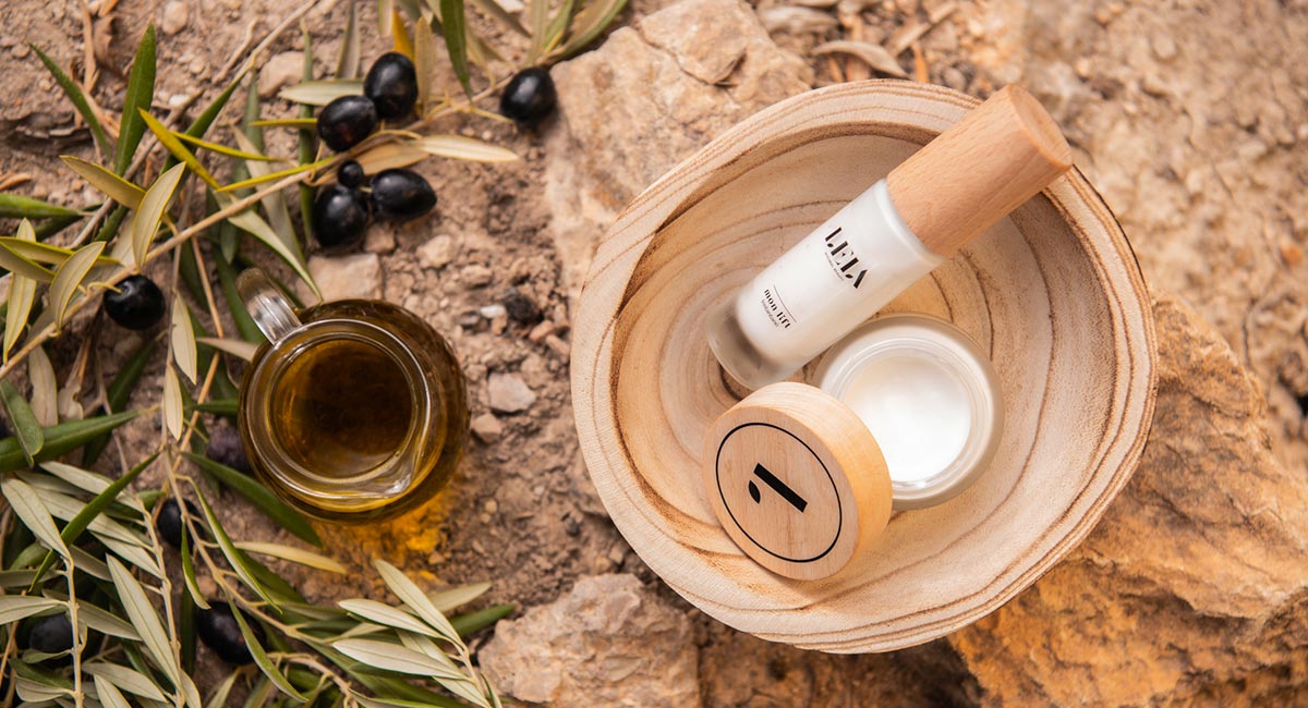 ma crème et mon lift dans un bol en bois