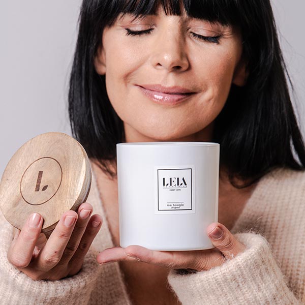 Maria Del Rio sentant ma bougie Origines