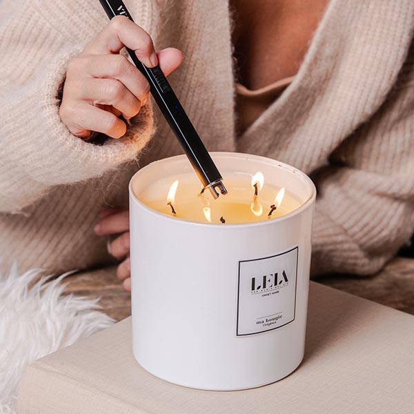 Marie Del Rio allumant ma bougie Origines